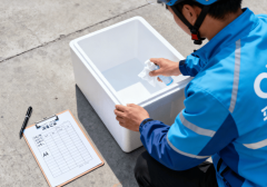 “食安封签”全笼盖：结合商户利用一次性食安